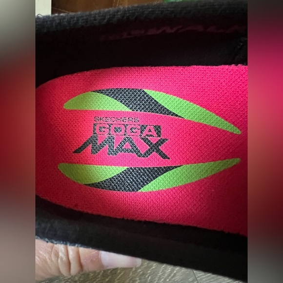 Skechers Performance Goga Max Go Walk Sneakers in Heather Grey. Size 8.5 - Picture 5 of 8